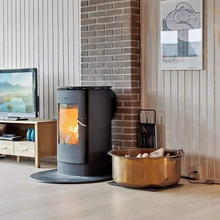 Anbritt - 1km From The Sea By Interhome *