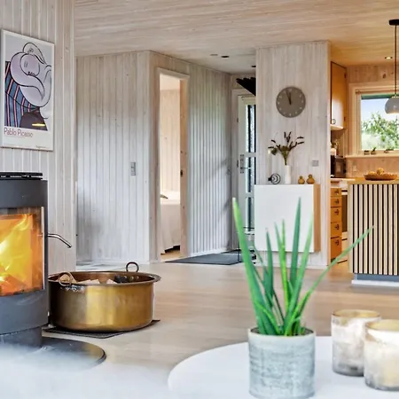Anbritt - 1km From The Sea By Interhome *