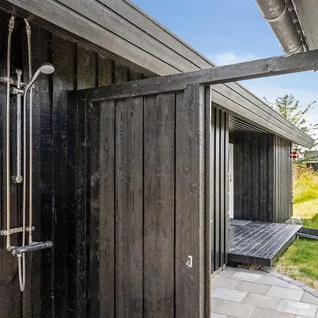 Anbritt - 1km From The Sea By Interhome